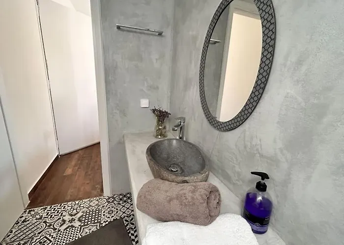 Santa's Luxury Apartment *